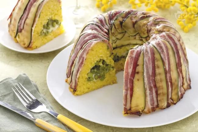 Ciambella di riso ripiena con zucchine