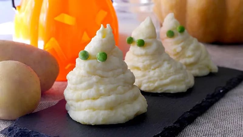 Fantasmini di patate per halloween