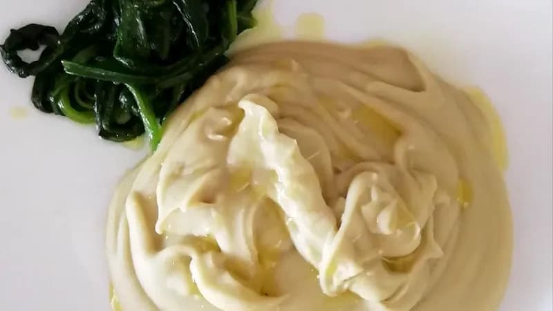 Favetta pugliese con pane