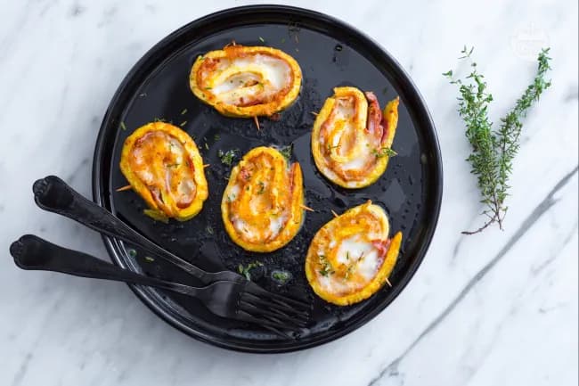Involtini di frittata ripieni