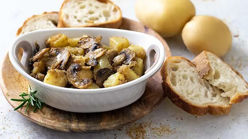 Patate e funghi al forno