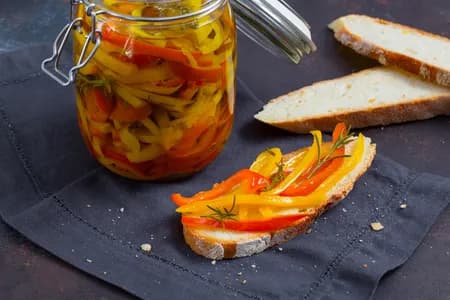 Peperoni sott'olio fatti in casa