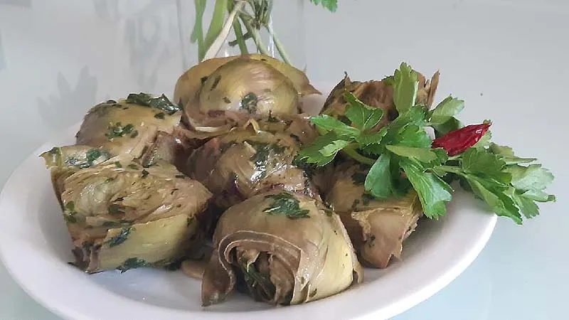 Carciofi piccanti in padella