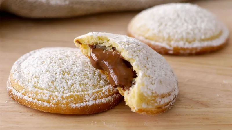 Frollini ripieni di nutella