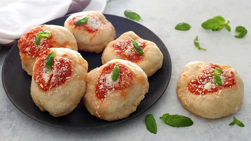 Pizzelle fritte napoletane farcite